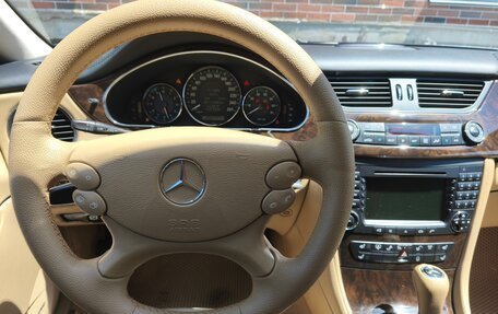 Mercedes-Benz CLS, 2007 год, 1 100 000 рублей, 4 фотография