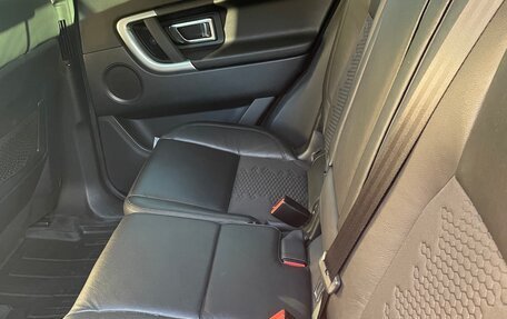 Land Rover Discovery Sport I рестайлинг, 2018 год, 2 550 000 рублей, 3 фотография