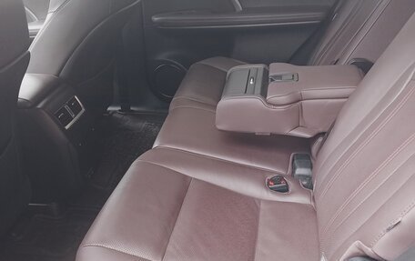 Lexus RX IV рестайлинг, 2020 год, 4 700 000 рублей, 9 фотография