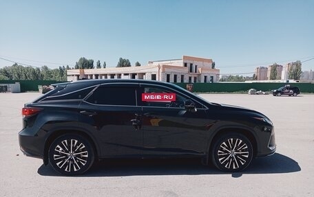Lexus RX IV рестайлинг, 2020 год, 4 700 000 рублей, 4 фотография