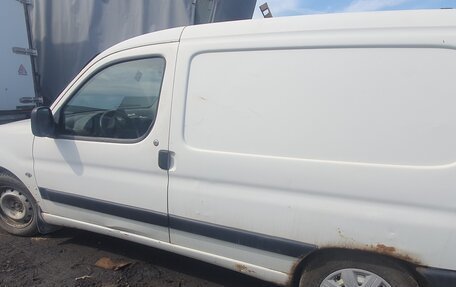 Peugeot Partner II рестайлинг 2, 2007 год, 100 000 рублей, 4 фотография