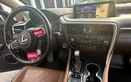 Lexus RX IV рестайлинг, 2018 год, 4 700 000 рублей, 11 фотография