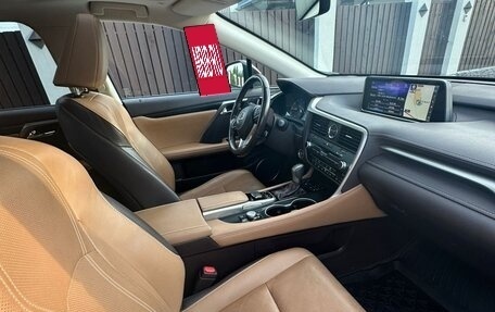 Lexus RX IV рестайлинг, 2018 год, 4 700 000 рублей, 10 фотография