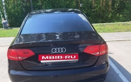 Audi A4, 2011 год, 750 000 рублей, 2 фотография
