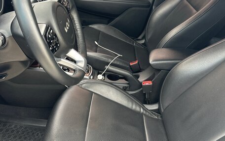 KIA Rio IV, 2022 год, 1 700 000 рублей, 5 фотография