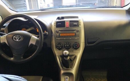 Toyota Auris II, 2009 год, 599 000 рублей, 5 фотография