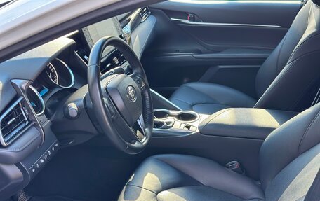 Toyota Camry, 2021 год, 3 590 000 рублей, 8 фотография