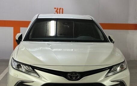 Toyota Camry, 2021 год, 3 590 000 рублей, 13 фотография