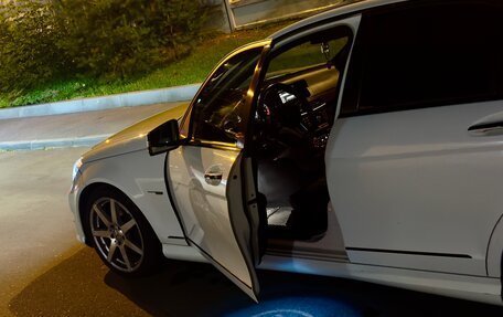 Mercedes-Benz C-Класс, 2012 год, 1 850 000 рублей, 4 фотография