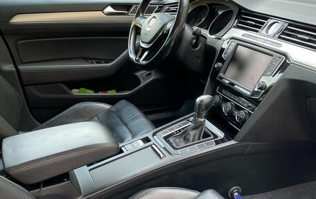 Volkswagen Passat B8 рестайлинг, 2015 год, 2 050 000 рублей, 7 фотография