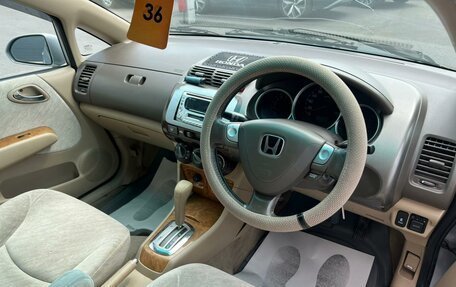 Honda Fit Aria, 2002 год, 539 000 рублей, 11 фотография