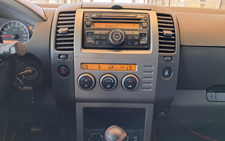 Nissan Pathfinder, 2008 год, 858 000 рублей, 18 фотография