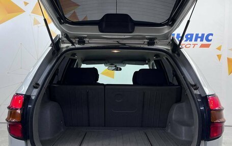Pontiac Vibe II, 2004 год, 600 000 рублей, 18 фотография