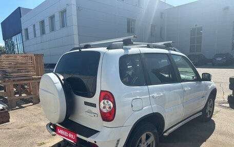 Chevrolet Niva I рестайлинг, 2018 год, 767 000 рублей, 3 фотография