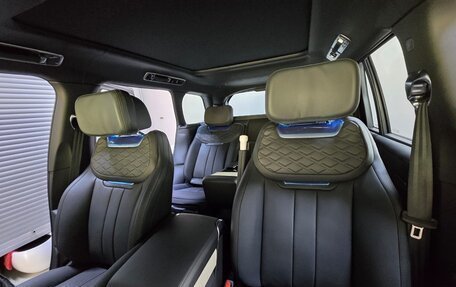 Land Rover Range Rover IV рестайлинг, 2024 год, 29 500 000 рублей, 10 фотография