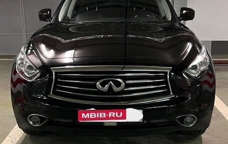 Infiniti FX II, 2012 год, 1 500 000 рублей, 2 фотография