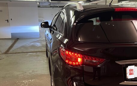 Infiniti FX II, 2012 год, 1 500 000 рублей, 11 фотография