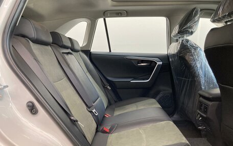 Toyota RAV4, 2025 год, 3 770 000 рублей, 13 фотография