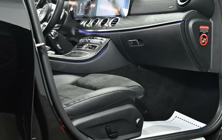 Mercedes-Benz E-Класс, 2018 год, 2 795 000 рублей, 15 фотография