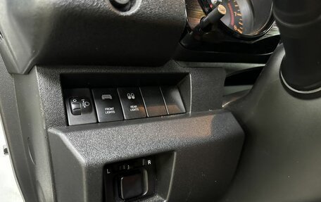 Suzuki Jimny, 2019 год, 2 920 000 рублей, 21 фотография