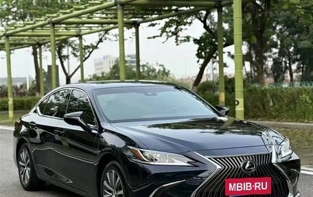 Lexus ES VII, 2020 год, 2 700 000 рублей, 3 фотография