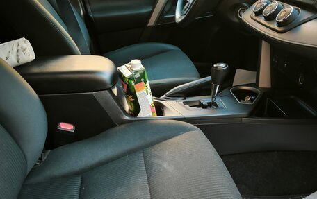 Toyota RAV4, 2018 год, 2 619 000 рублей, 8 фотография