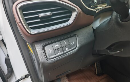 Hyundai Santa Fe IV, 2018 год, 3 330 000 рублей, 21 фотография
