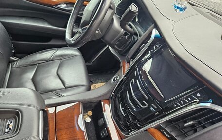 Cadillac Escalade IV, 2017 год, 4 150 000 рублей, 15 фотография