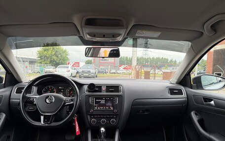 Volkswagen Jetta VI, 2014 год, 1 000 000 рублей, 11 фотография