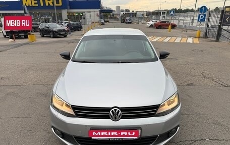 Volkswagen Jetta VI, 2014 год, 1 000 000 рублей, 4 фотография