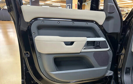 Land Rover Defender II, 2021 год, 5 630 000 рублей, 7 фотография