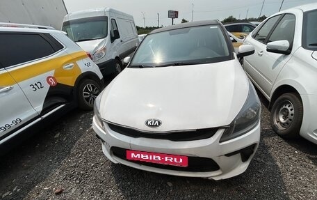 KIA Rio IV, 2018 год, 650 000 рублей, 1 фотография