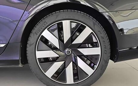 Volvo S90 II рестайлинг, 2025 год, 6 500 000 рублей, 10 фотография