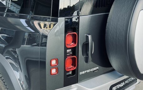 Land Rover Defender II, 2021 год, 6 980 000 рублей, 9 фотография