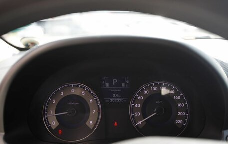 Hyundai Solaris II рестайлинг, 2011 год, 600 000 рублей, 10 фотография