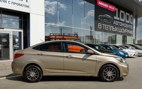 Hyundai Solaris II рестайлинг, 2011 год, 600 000 рублей, 4 фотография