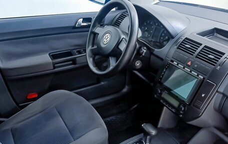 Volkswagen Polo IV рестайлинг, 2006 год, 419 000 рублей, 5 фотография