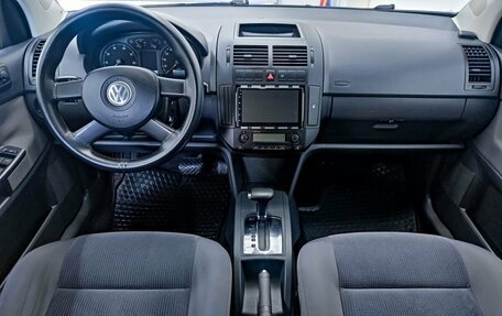 Volkswagen Polo IV рестайлинг, 2006 год, 419 000 рублей, 8 фотография