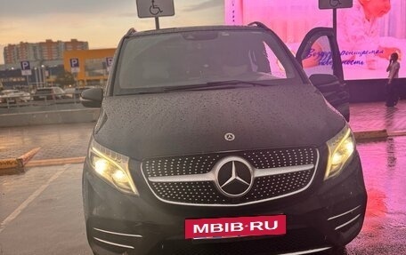 Mercedes-Benz V-Класс, 2021 год, 6 200 000 рублей, 3 фотография