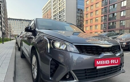 KIA Rio IV, 2021 год, 1 800 000 рублей, 2 фотография