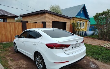 Hyundai Elantra VI рестайлинг, 2018 год, 1 300 000 рублей, 3 фотография