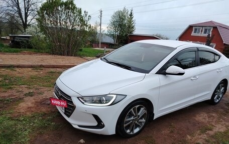 Hyundai Elantra VI рестайлинг, 2018 год, 1 300 000 рублей, 2 фотография