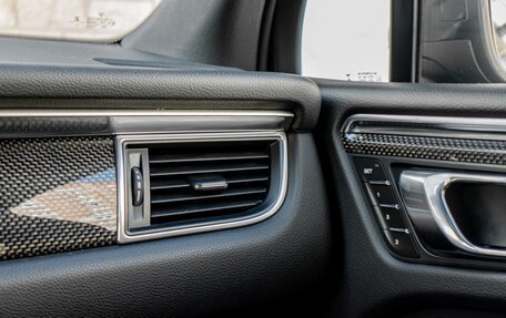 Porsche Macan I рестайлинг, 2015 год, 3 200 000 рублей, 22 фотография
