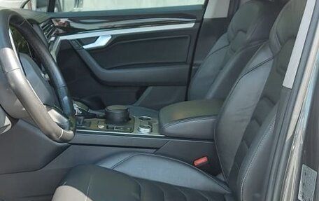 Volkswagen Touareg III, 2021 год, 5 000 000 рублей, 8 фотография