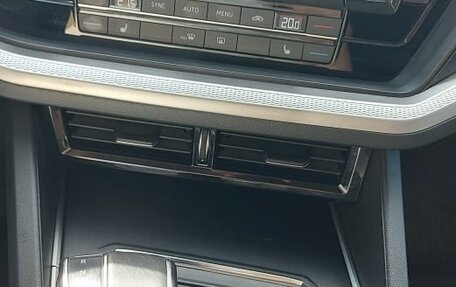 Volkswagen Touareg III, 2021 год, 5 000 000 рублей, 9 фотография