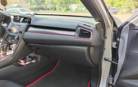 Honda Civic IX, 2017 год, 1 800 000 рублей, 11 фотография