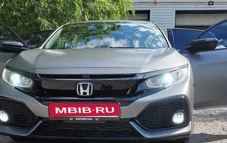 Honda Civic IX, 2017 год, 1 800 000 рублей, 3 фотография