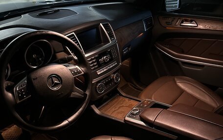 Mercedes-Benz GL-Класс, 2013 год, 2 500 000 рублей, 2 фотография
