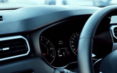 Dacia Duster II, 2022 год, 1 699 000 рублей, 4 фотография