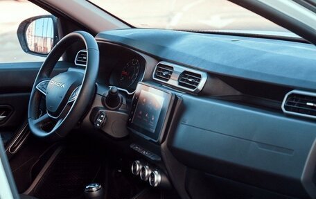 Dacia Duster II, 2022 год, 1 699 000 рублей, 12 фотография
